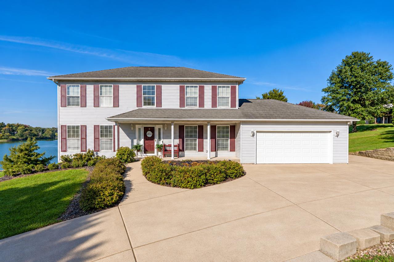 237 Cedar Ln., Sherrard, IL 61281