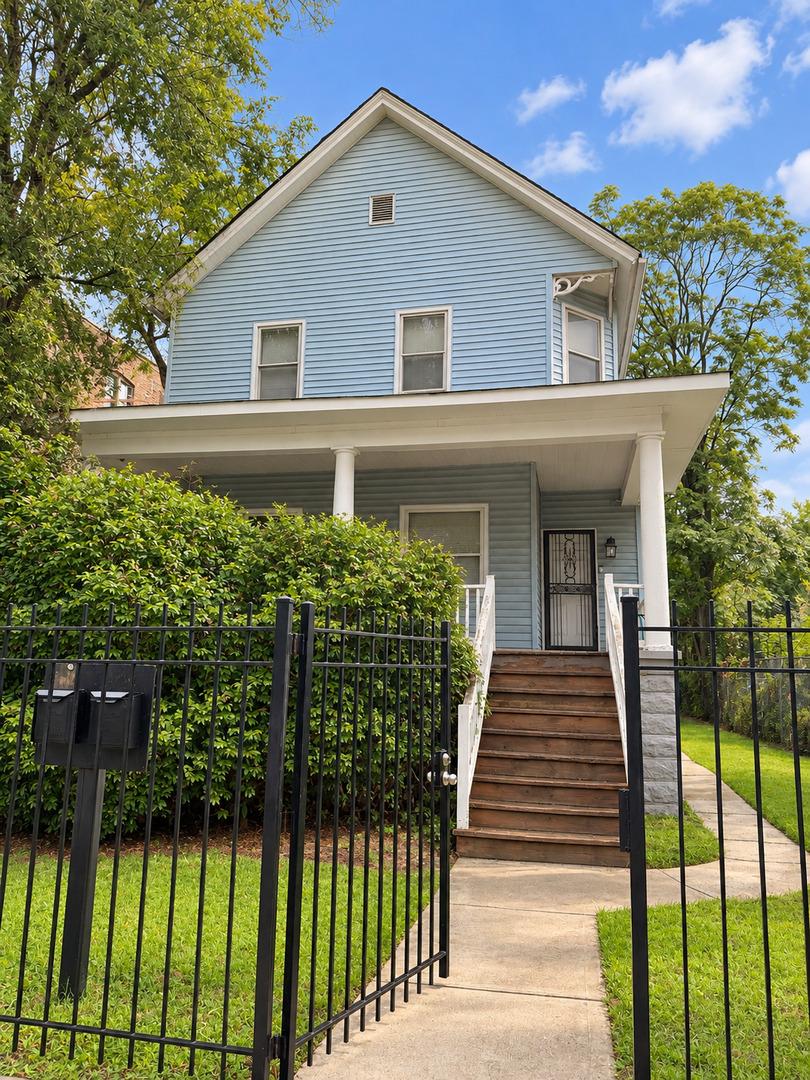 5452 W Race Ave., Chicago, IL 60644