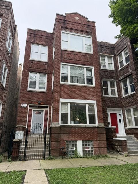 3835 W Fillmore St., Chicago, IL 60624