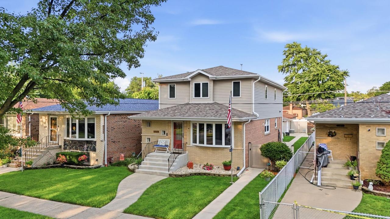 11001 S Albany Ave., Chicago, IL 60655