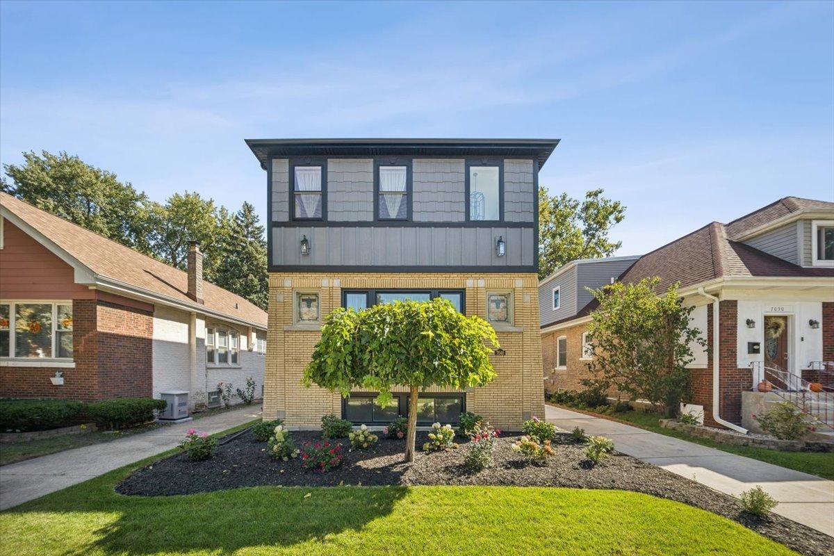 7048 26th Pkwy., Berwyn, IL 60402