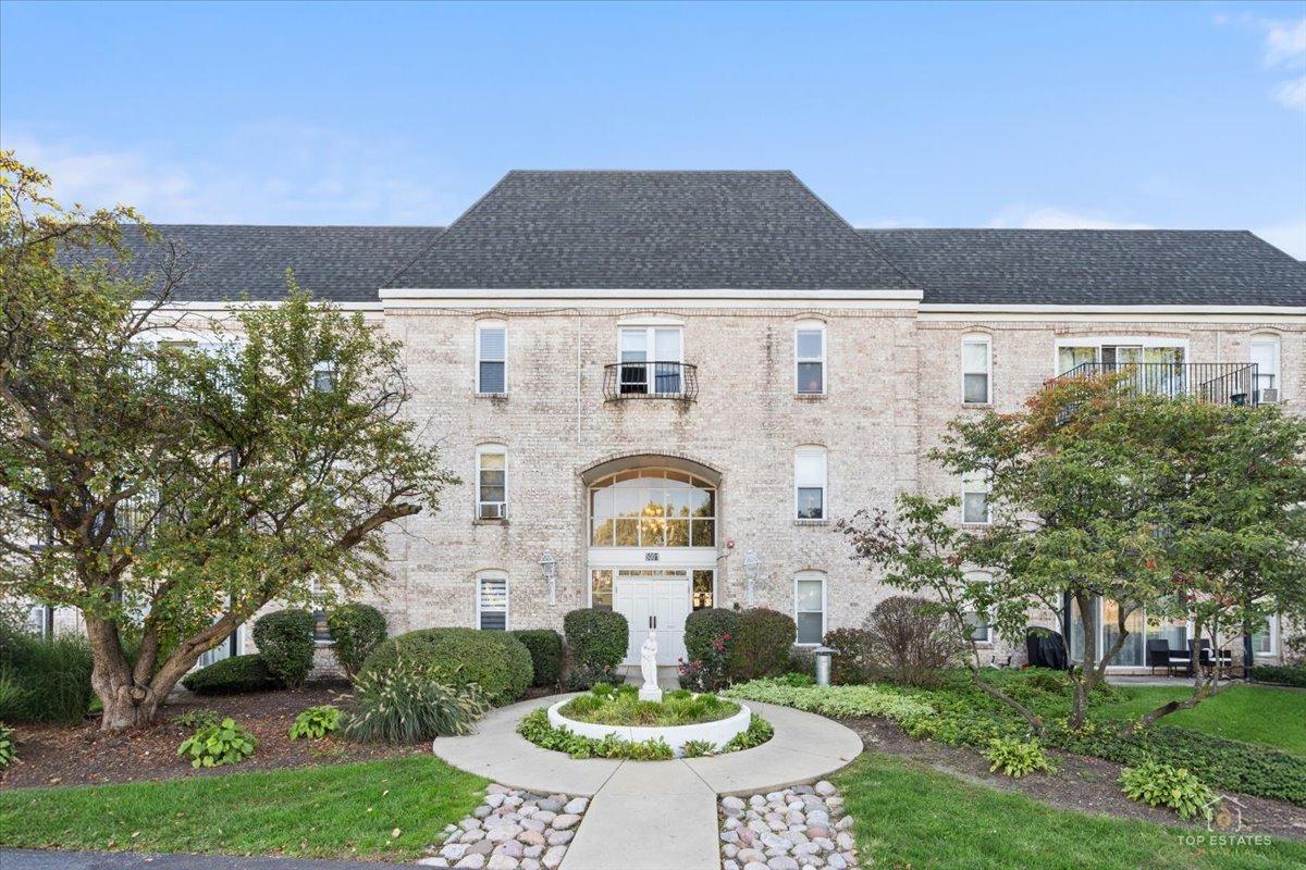 5001 Carriageway Dr. #A108, Rolling Meadows, IL 60008