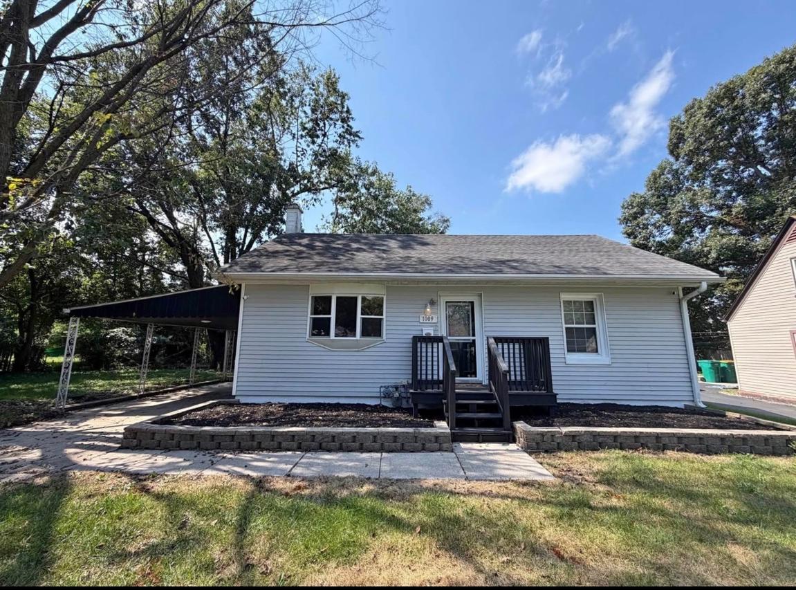 1009 Sherman St., Joliet, IL 60433