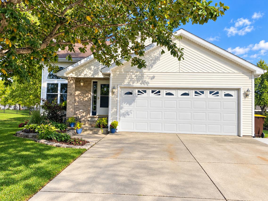 128 Windward Ln., Rochelle, IL 61068