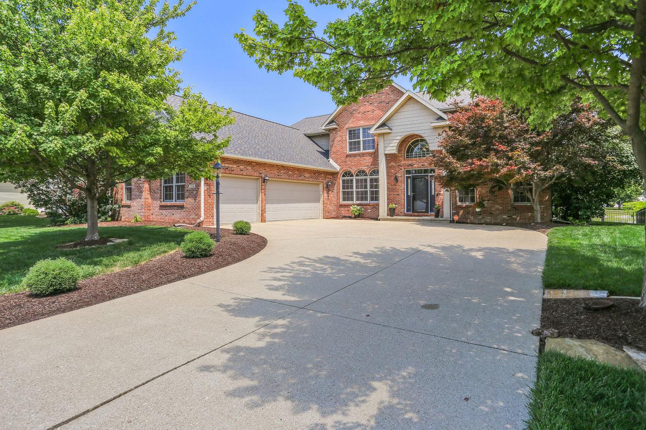 2516 Pinehurst Dr., Champaign, IL 61822