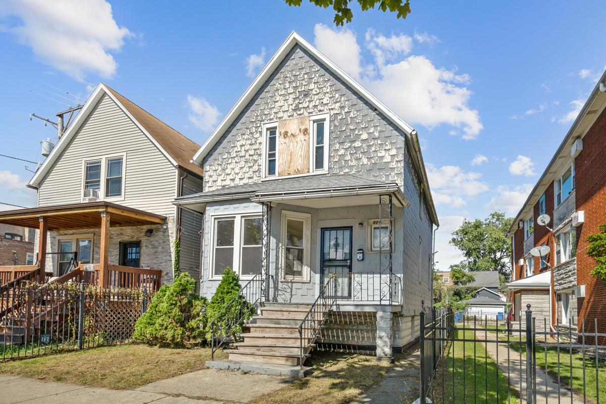 820 E 90th Pl., Chicago, IL 60619