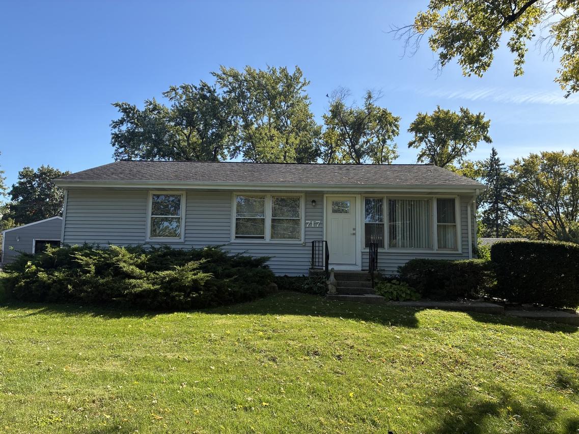 717 Riedy Rd., Lisle, IL 60532