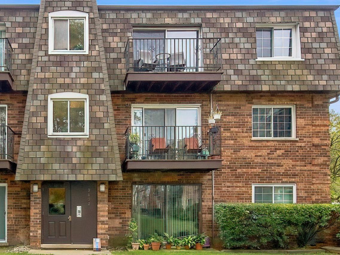 9402 Bay Colony Dr. #3W, Des Plaines, IL 60016