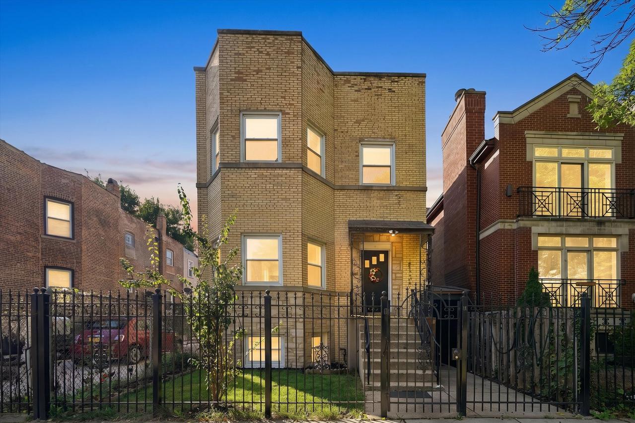 4333 W Dickens Ave., Chicago, IL 60639