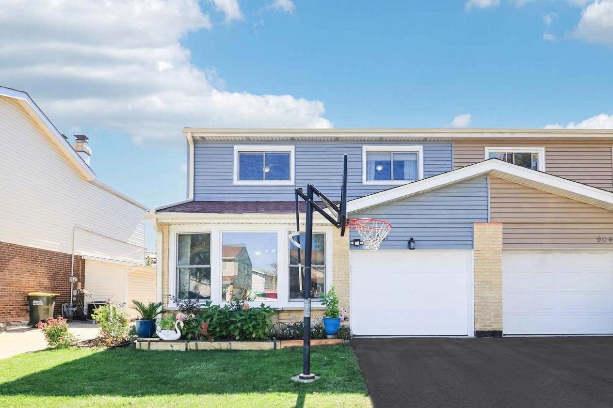 9041 W Oaks Ave., Des Plaines, IL 60016