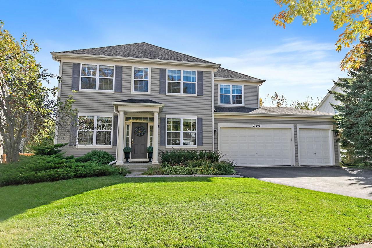2370 Fishhook Way, Wauconda, IL 60084