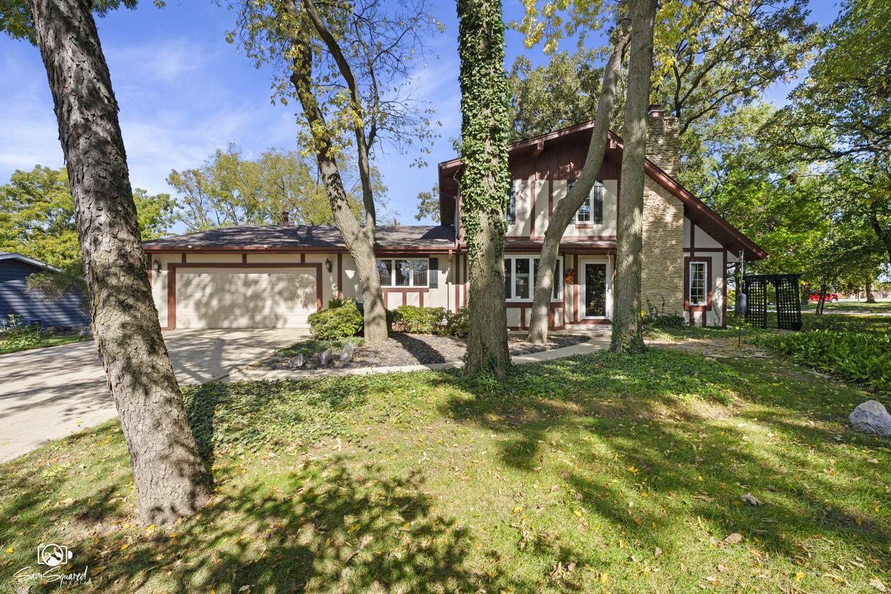 3501 Greenmeadow Ln., Joliet, IL 60431