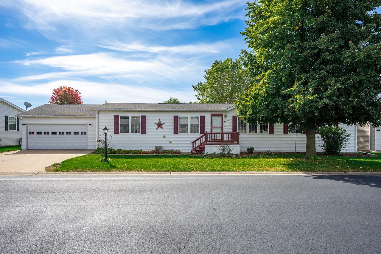 5357 Cypress Ln., Machesney Park, IL 61115