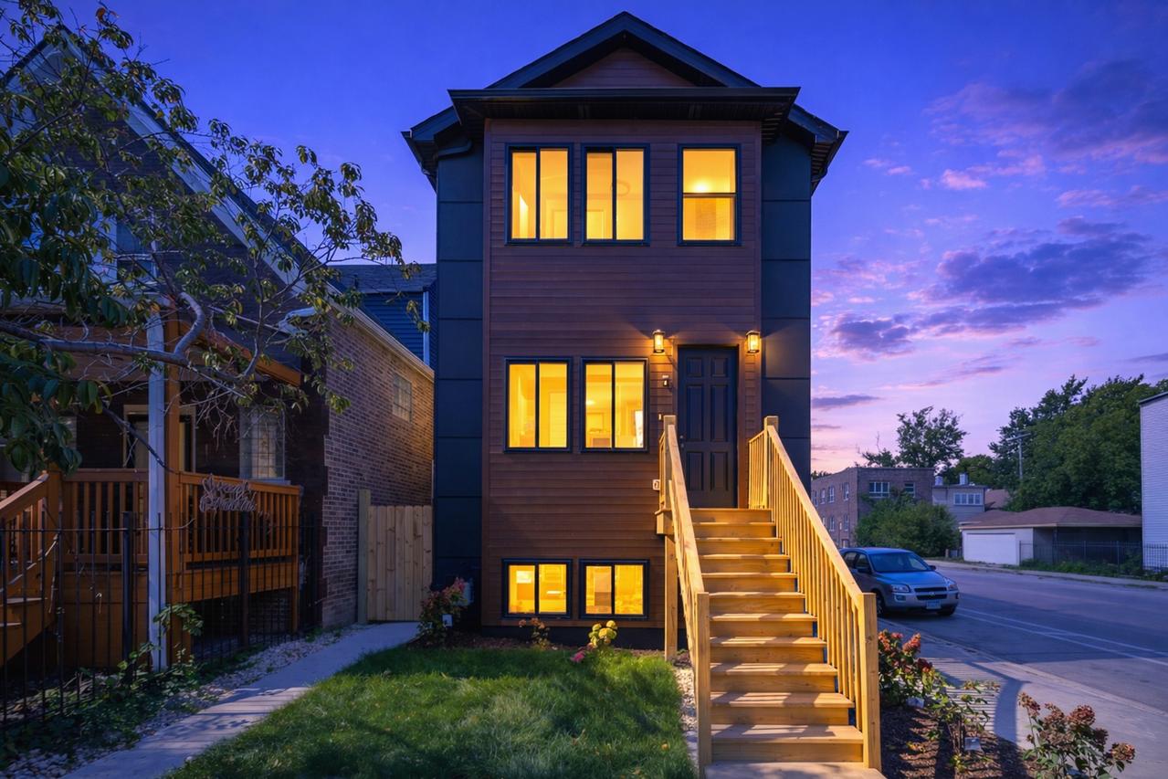 956 N Saint Louis Ave., Chicago, IL 60651
