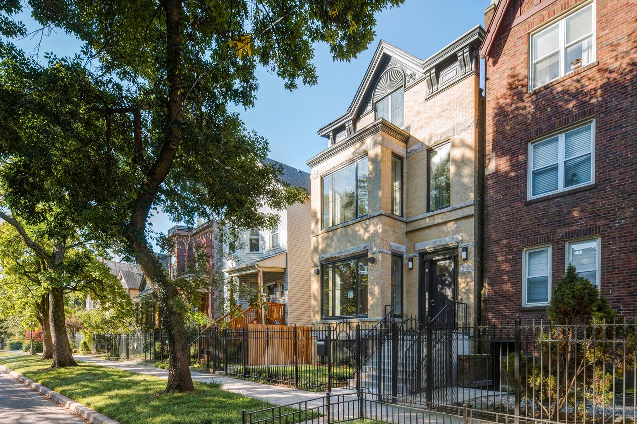 2126 N Sawyer Ave., Chicago, IL 60647