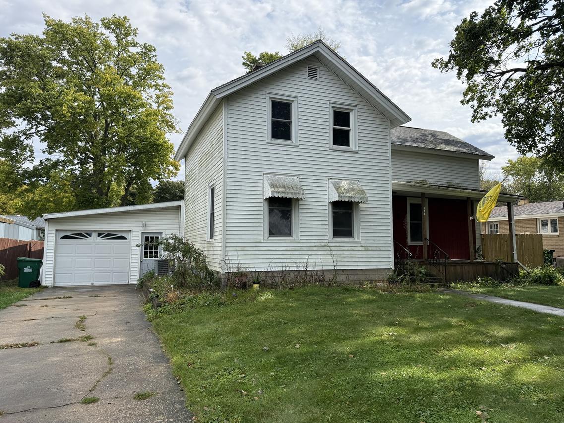 124 S Elm St., Franklin Grove, IL 61031