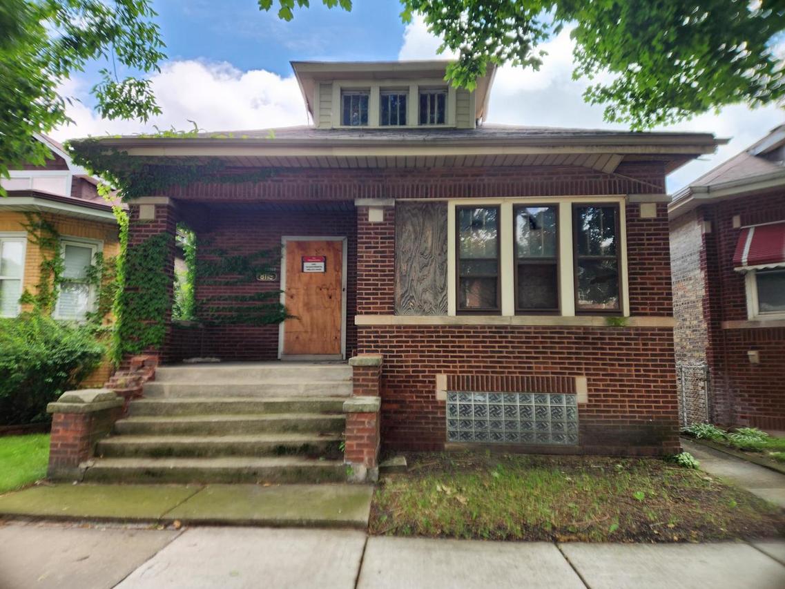 8119 S Perry Ave., Chicago, IL 60620