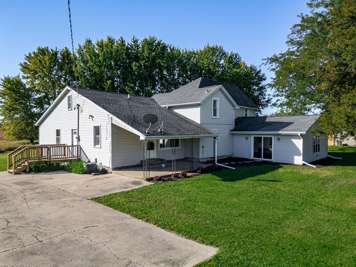16108 Anderson Rd., Pecatonica, IL 61063