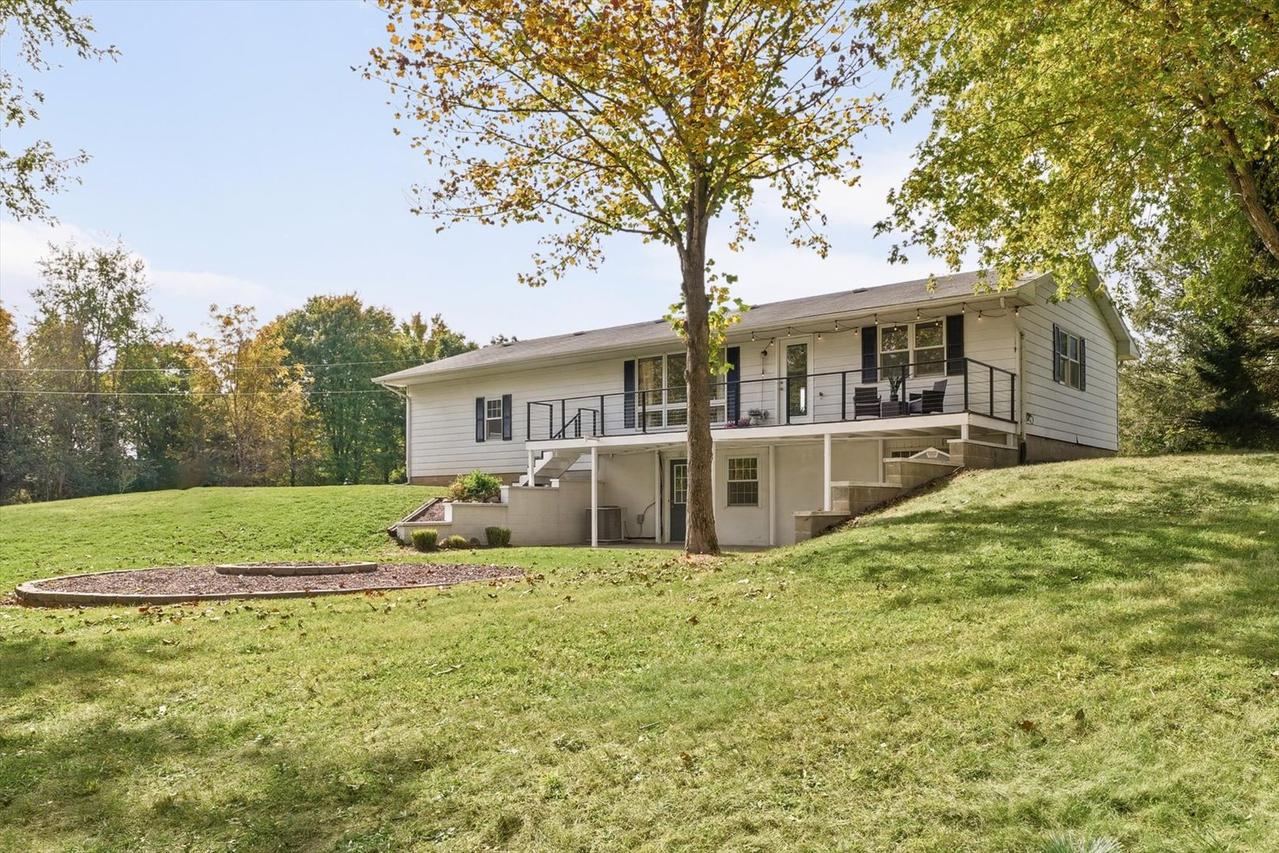 88 County Road 2000, Mahomet, IL 61853