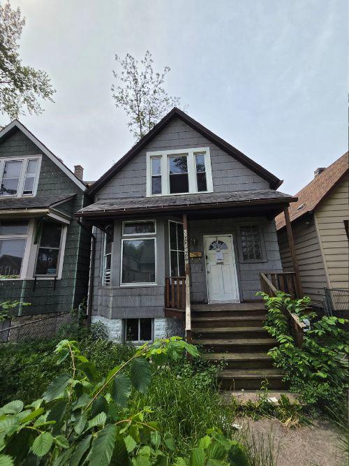 225 W 112th St., Chicago, IL 60628