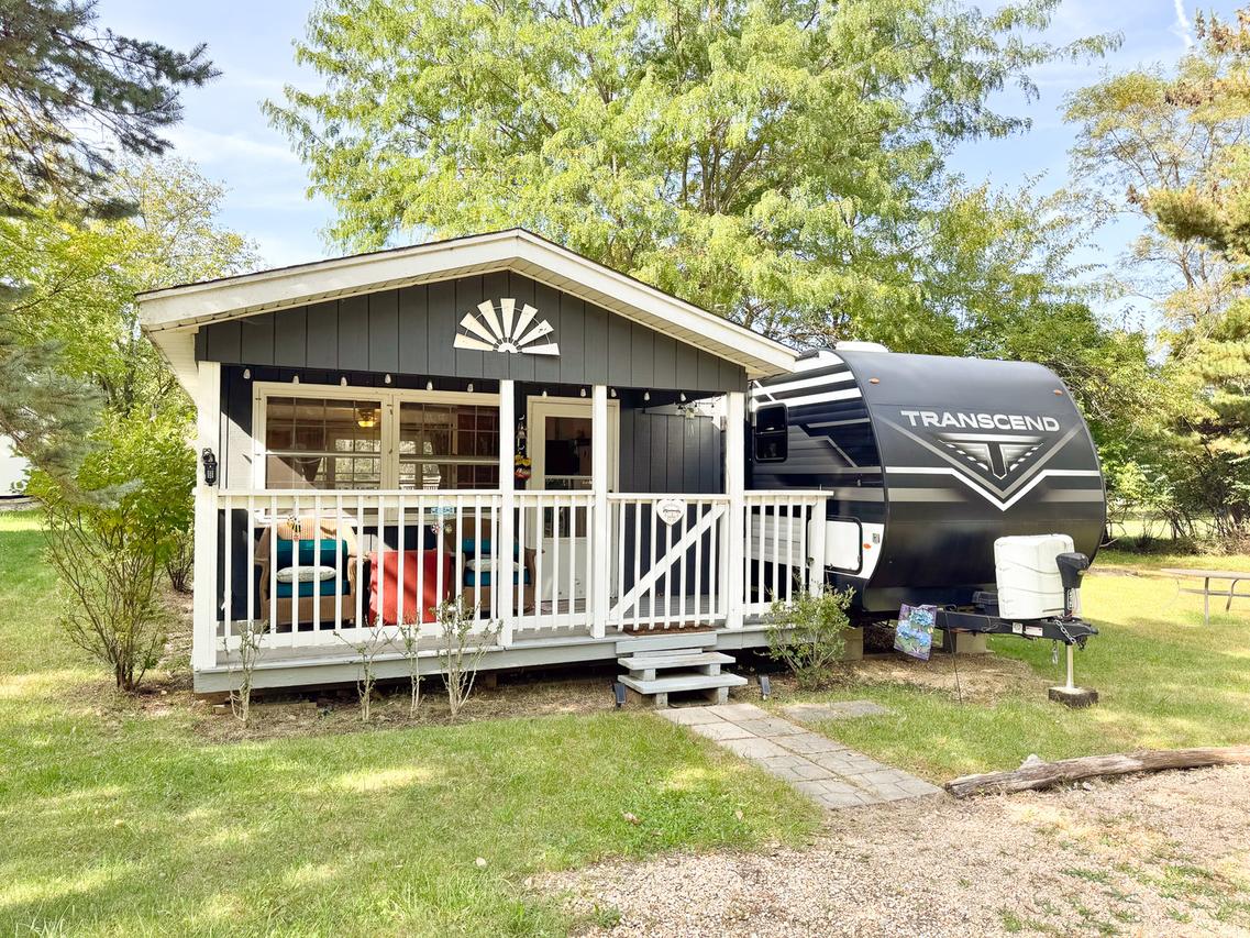 29/87 Woodhaven, Sublette, IL 61367