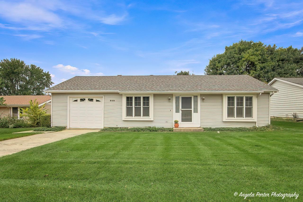 948 Wiltshire Dr., Mchenry, IL 60050