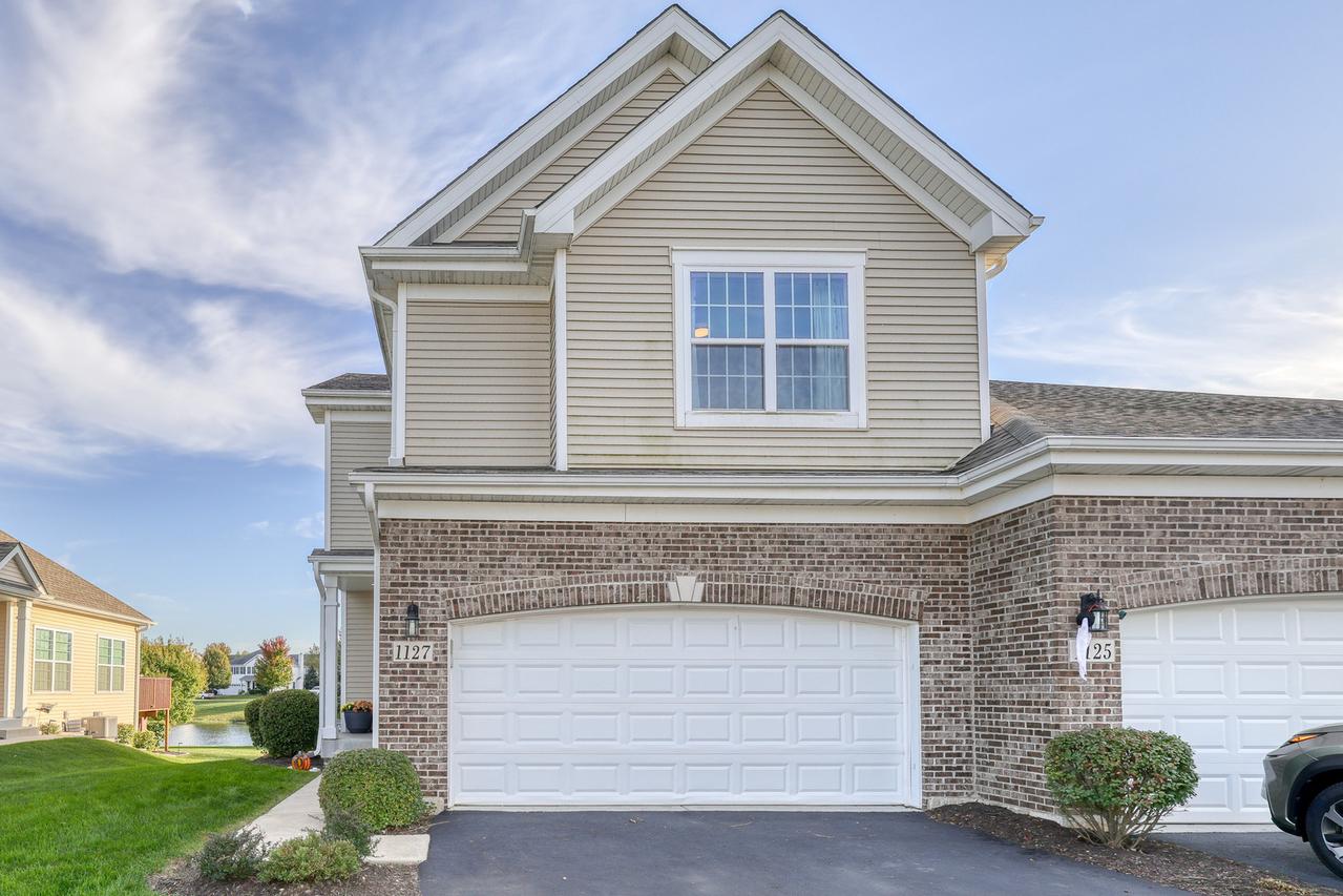 1127 Freedom Rd., Elburn, IL 60119