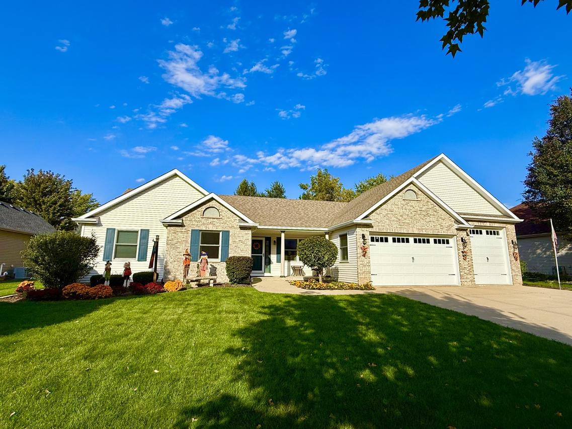 1271 Clearwater Dr., Yorkville, IL 60560