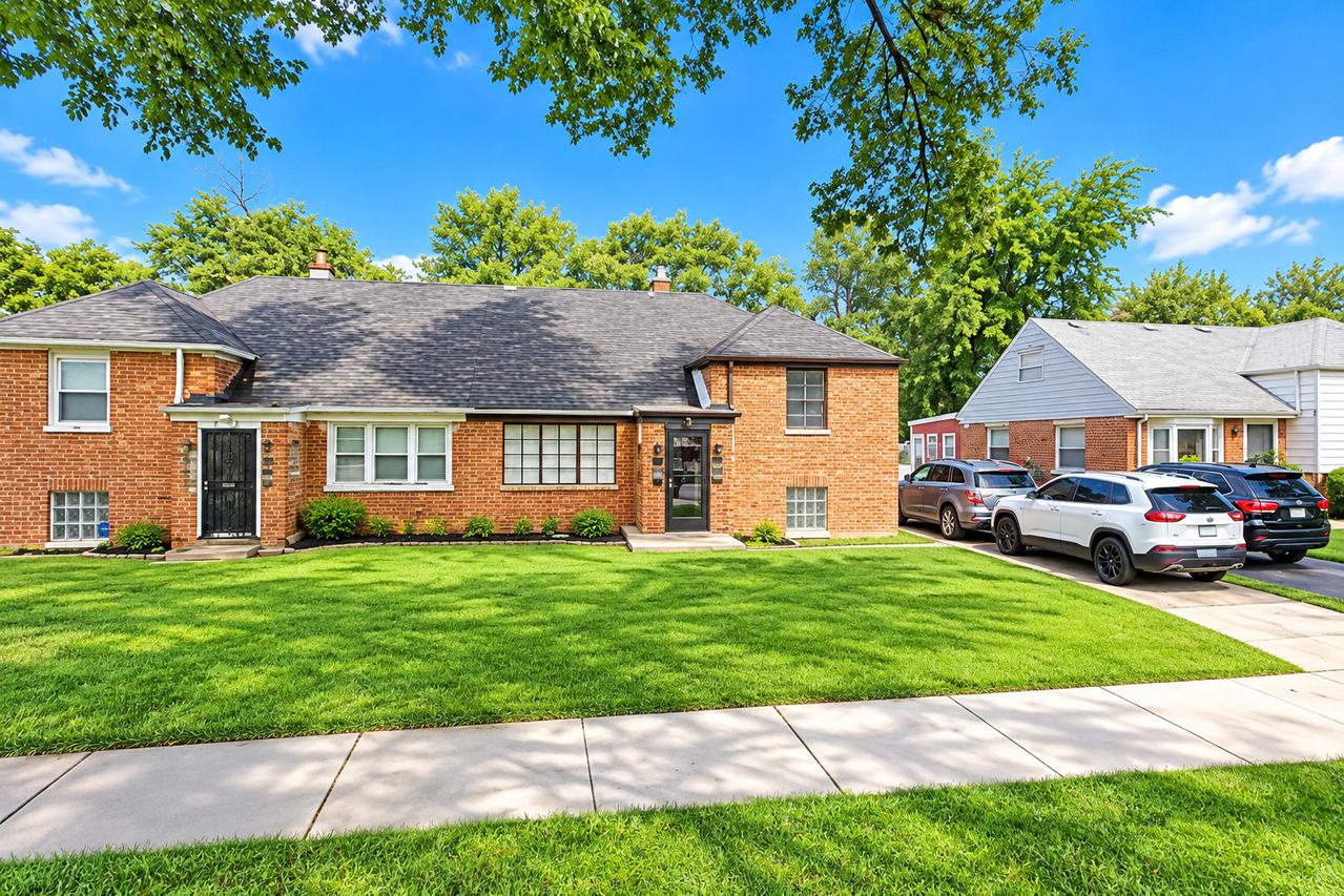 9666 S Brennan Ave., Chicago, IL 60617