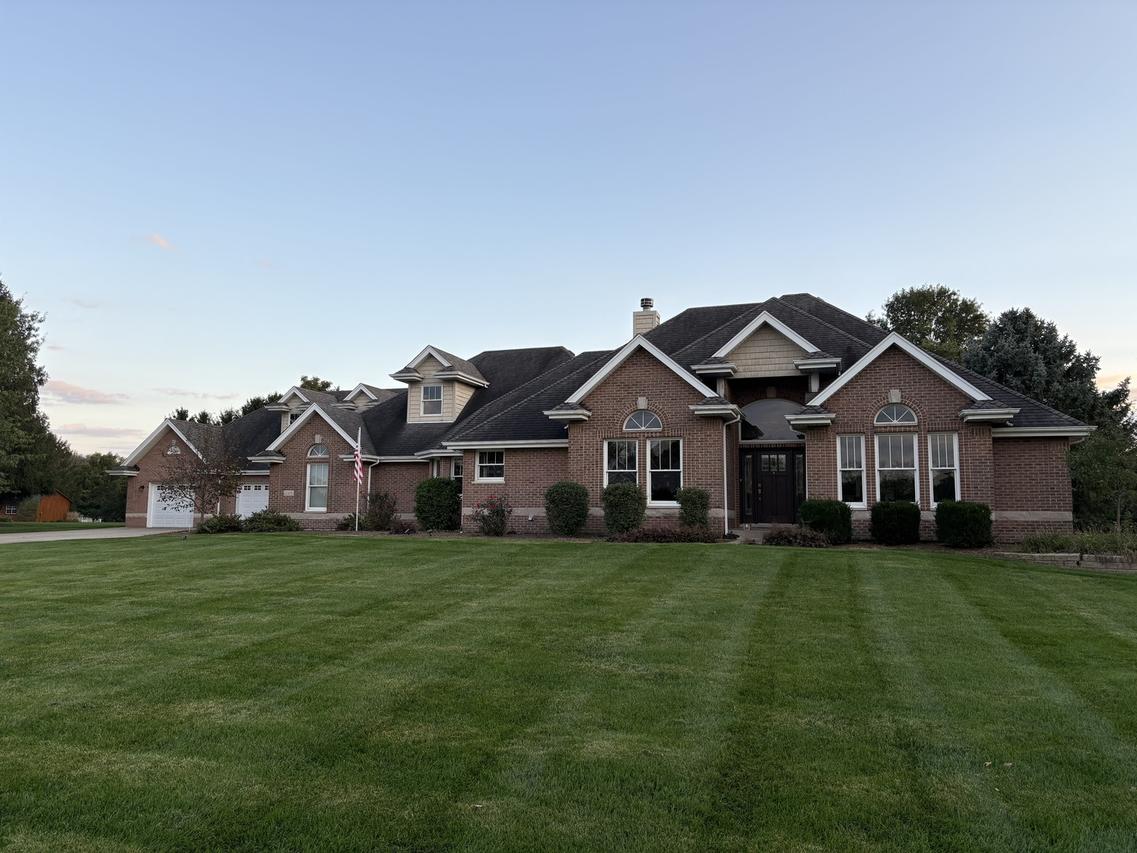 12305 W Donegal Ln., New Lenox, IL 60451