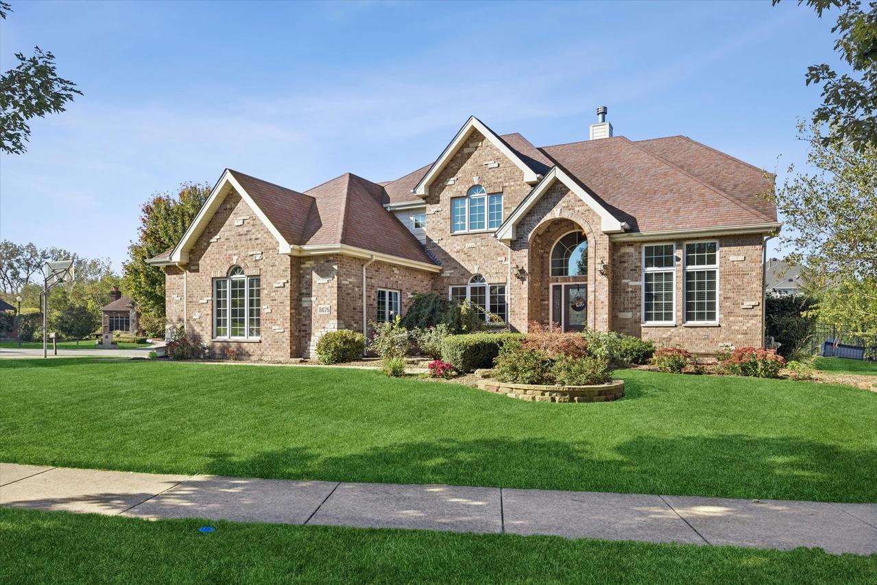 8675 Hotchkiss Dr., Frankfort, IL 60423