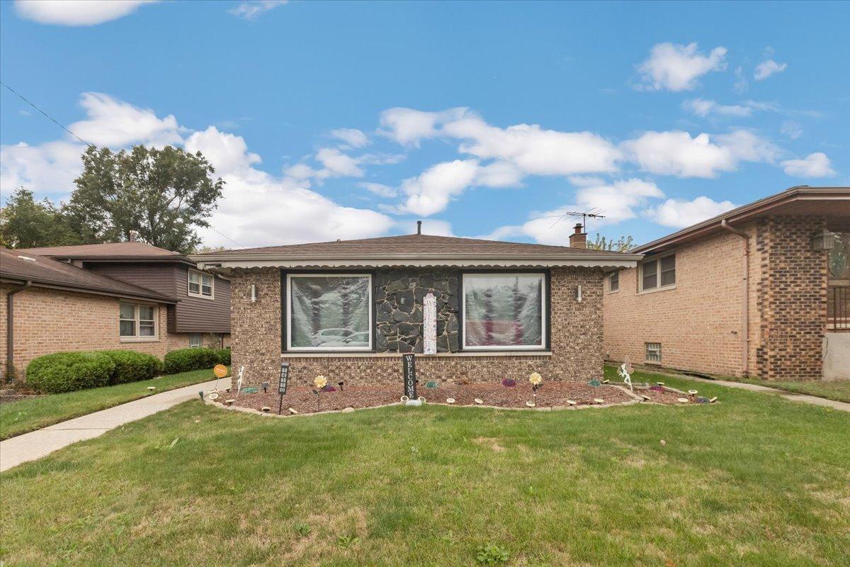 14110 S Bensley Ave., Burnham, IL 60633