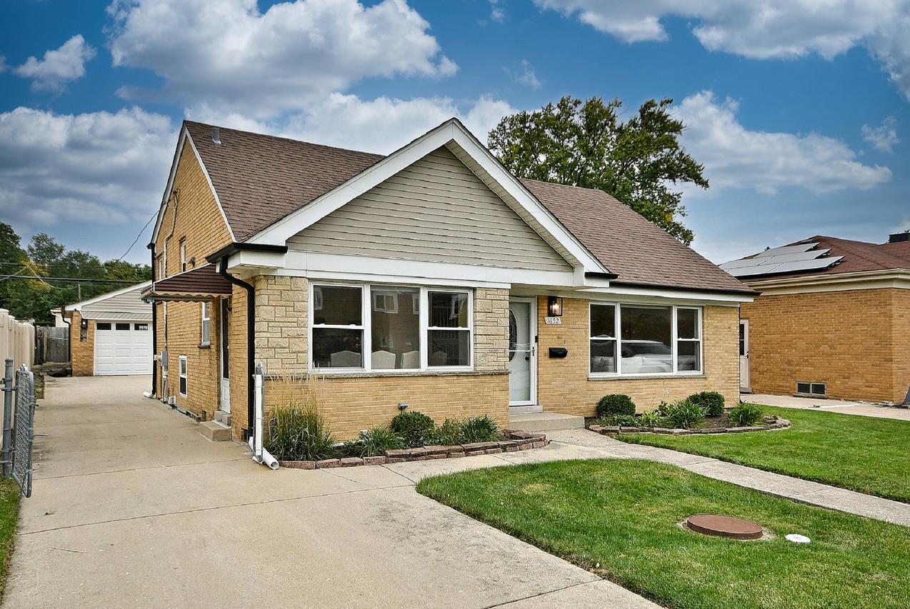 1652 Heidorn Ave., Westchester, IL 60154