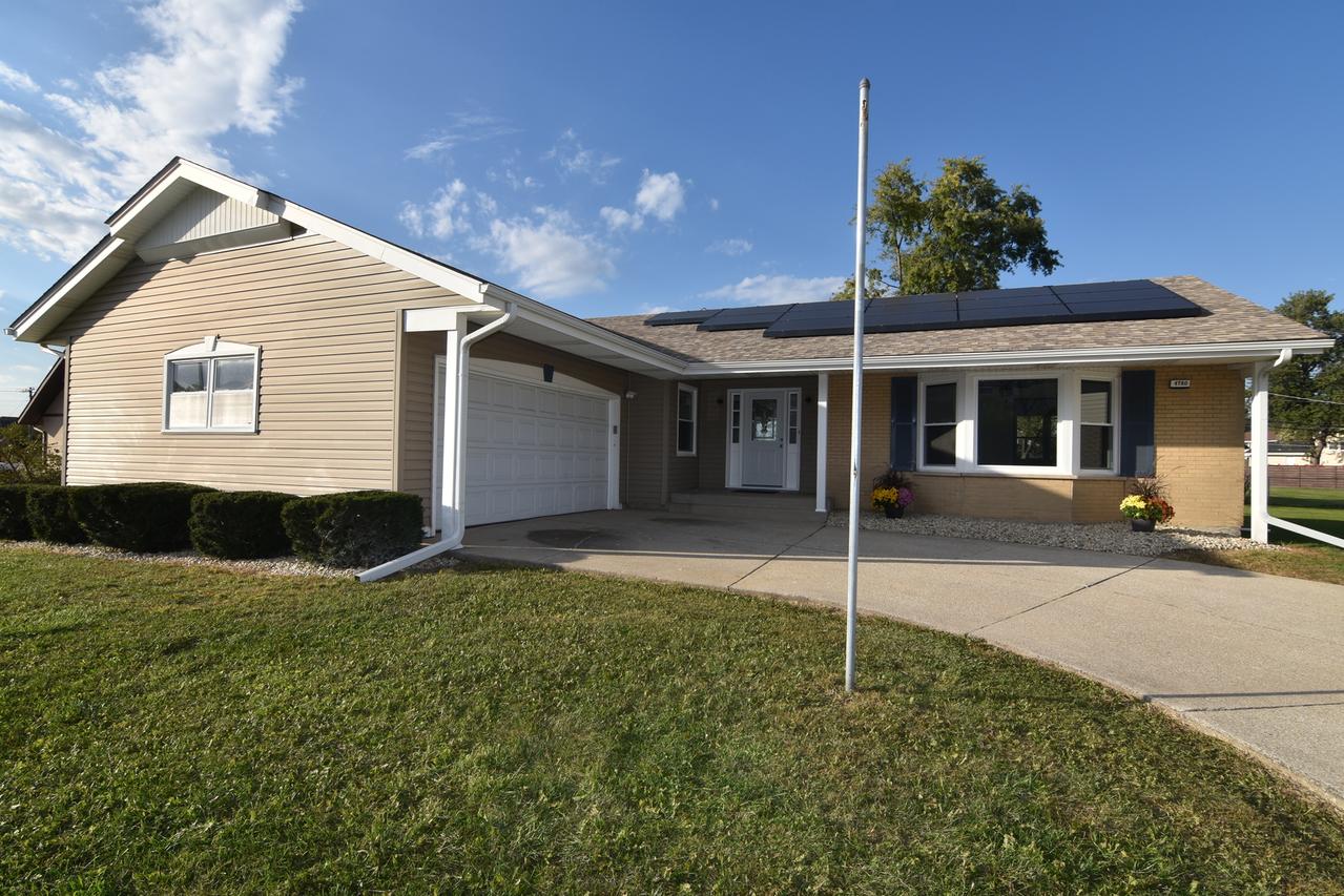 4780 Flossmoor Rd., Country Club Hills, IL 60478