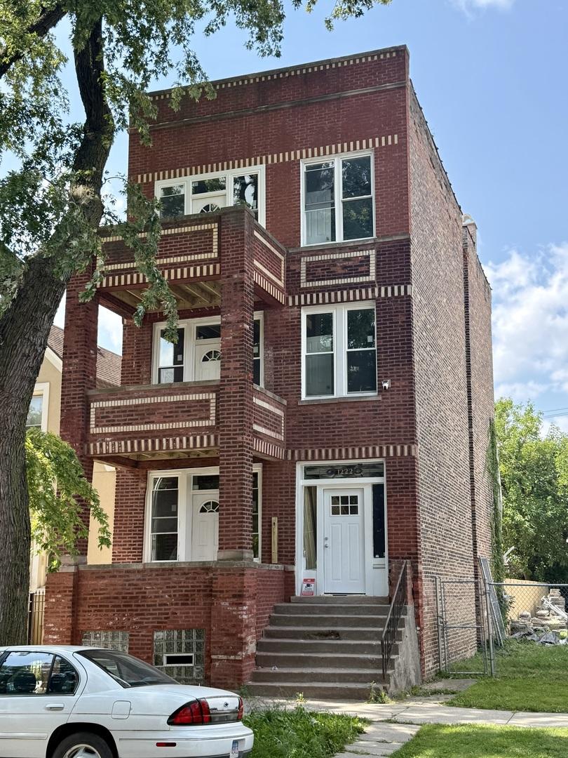 1222 S Karlov Ave., Chicago, IL 60623