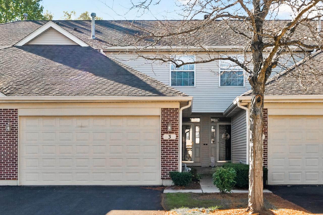 3 Rose Hill Ct., Algonquin, IL 60102