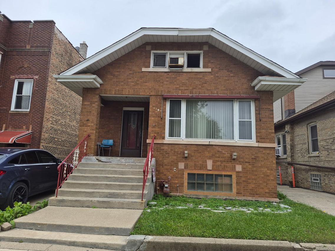 8354 S Throop St., Chicago, IL 60620