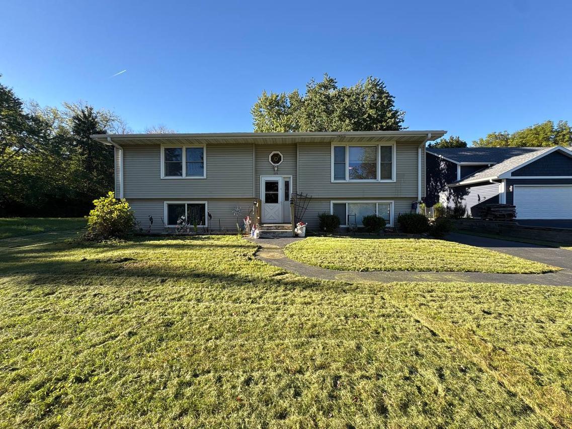 115 SE Brandywine Dr., Poplar Grove, IL 61065