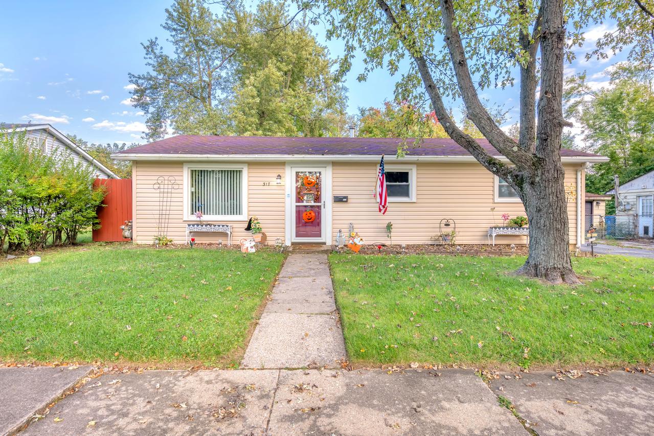 317 Dorsetshire Dr., Steger, IL 60475