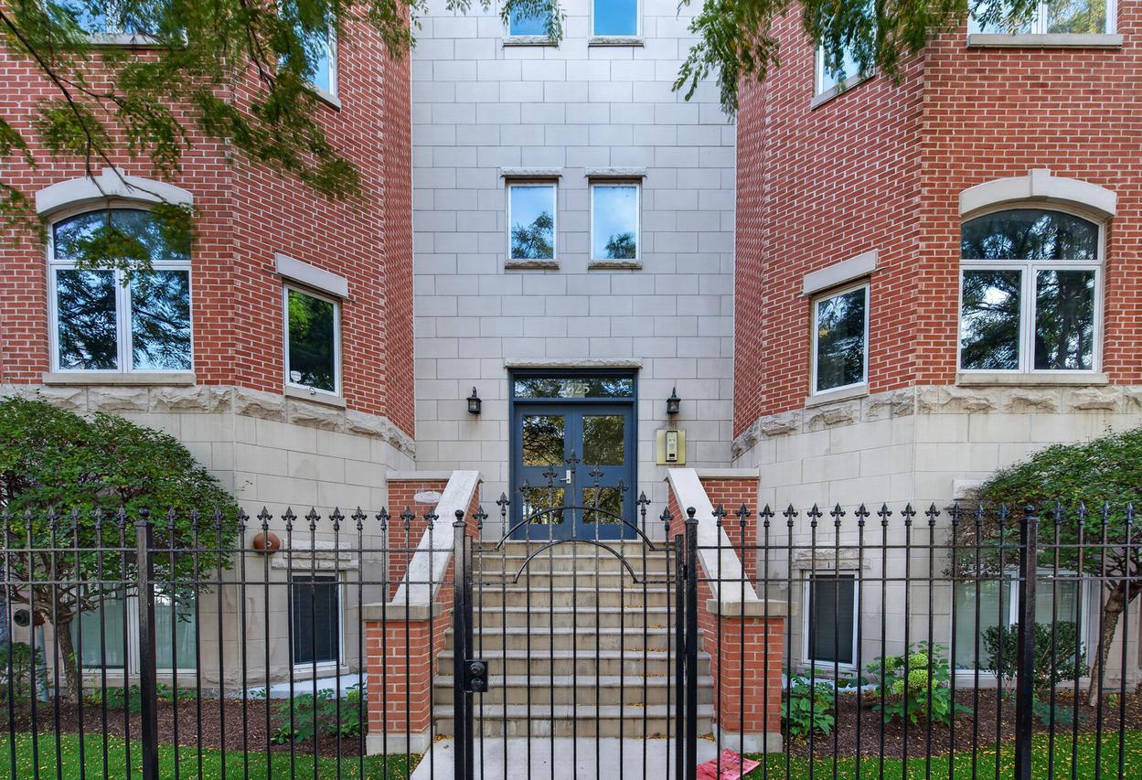 2625 N Ashland Ave. #1A, Chicago, IL 60614