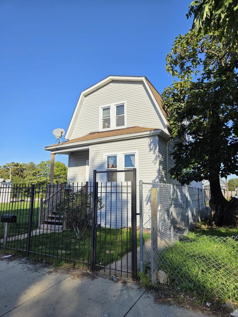 7411 S Racine Ave., Chicago, IL 60636