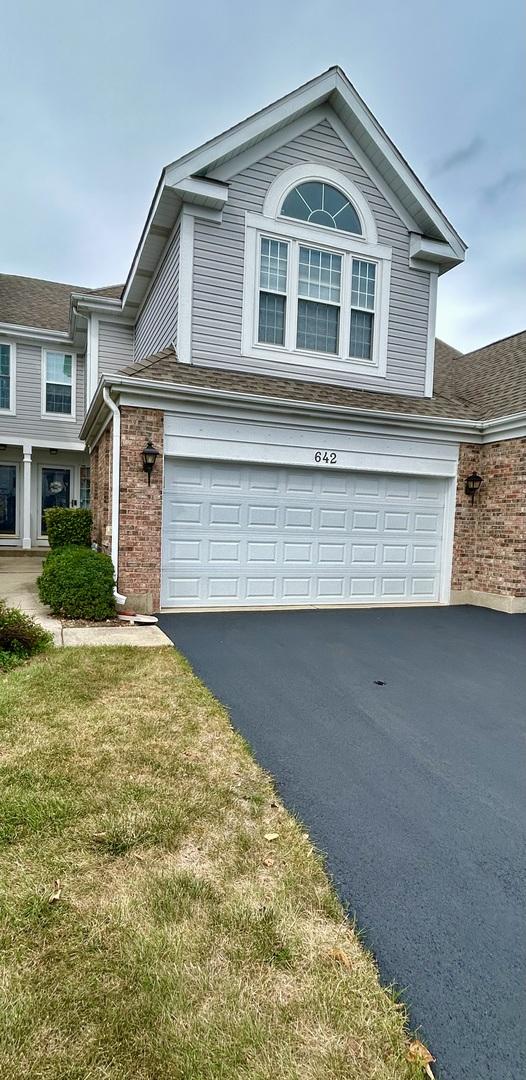 642 Citadel Dr., Westmont, IL 60559