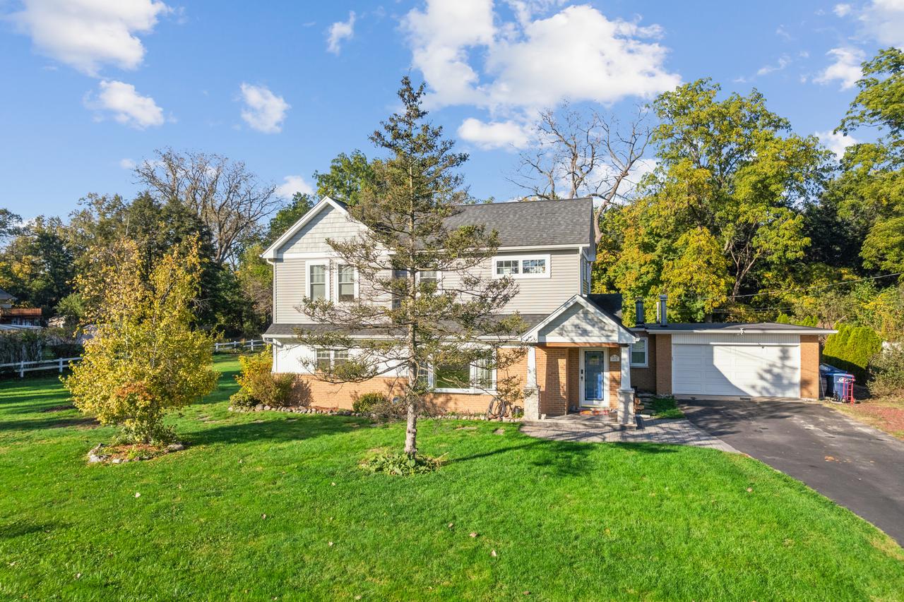 490 S Lyman Ave., Des Plaines, IL 60016