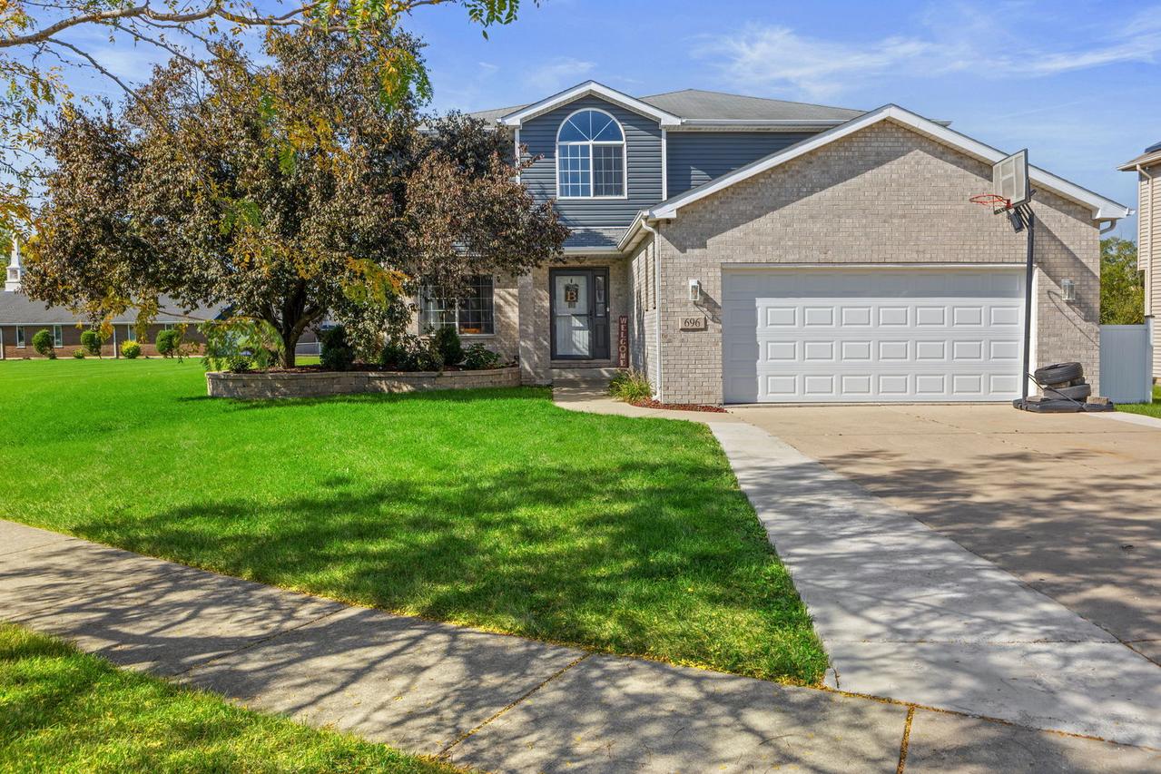 696 Madisen Ln., University Park, IL 60484