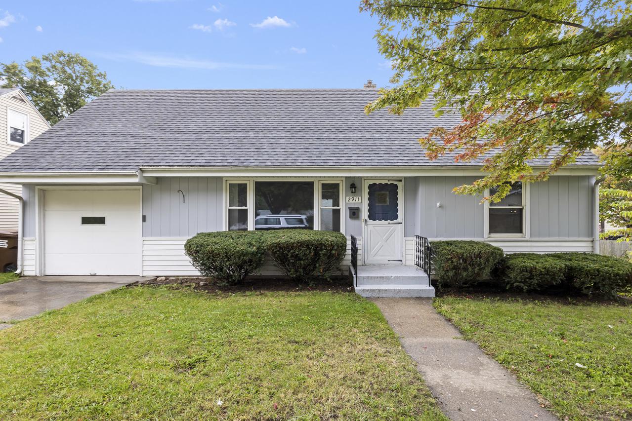 2911 18th Ave., Rockford, IL 61108