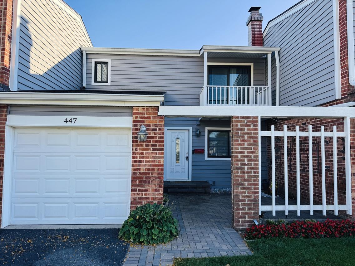 447 Buckeye Dr., Wheeling, IL 60090