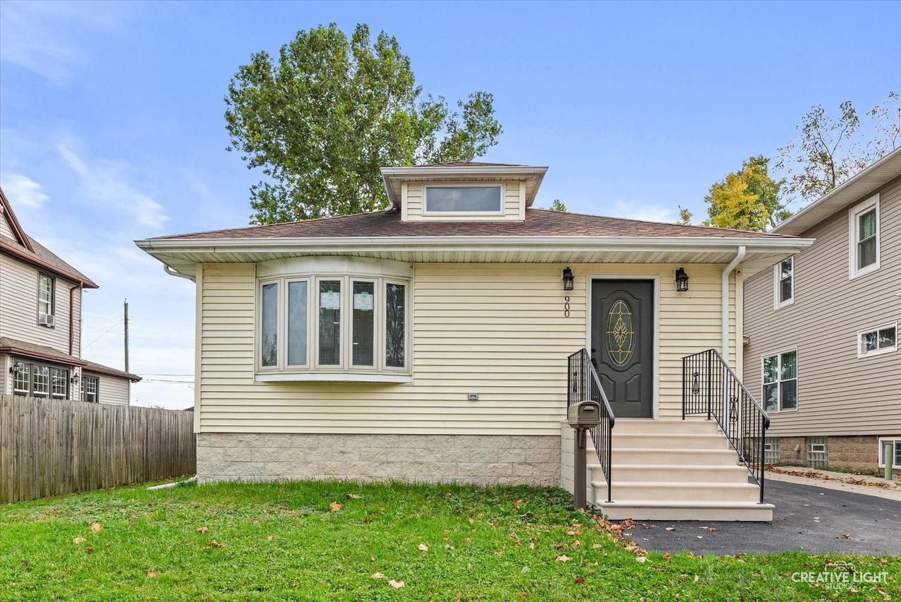900 Cochrane Ave., Joliet, IL 60436