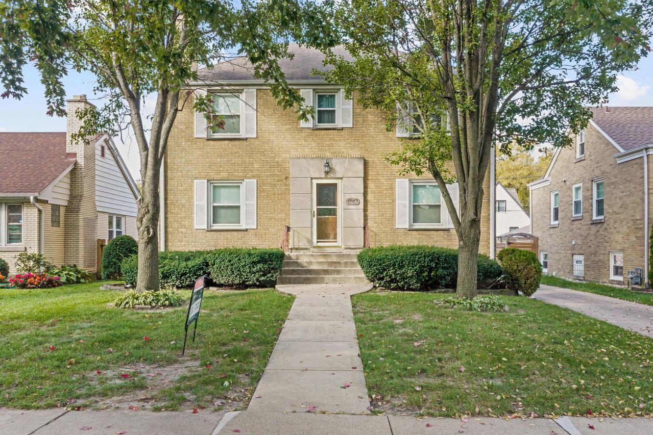 840 S Ashland Ave., La Grange, IL 60525