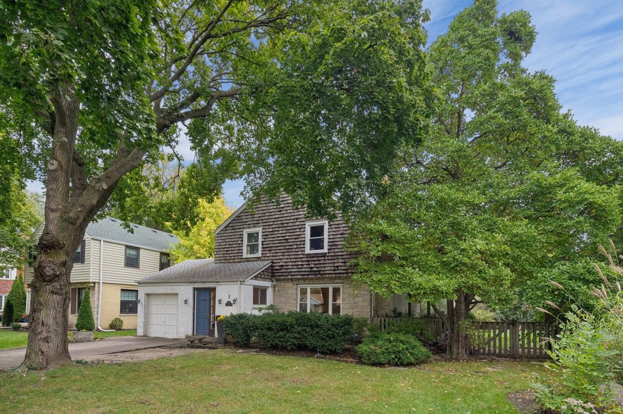 9421 Crawford Ave., Evanston, IL 60203
