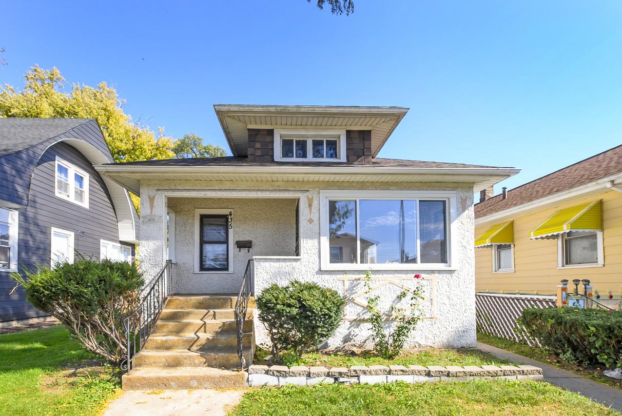 435 22nd Ave., Bellwood, IL 60104